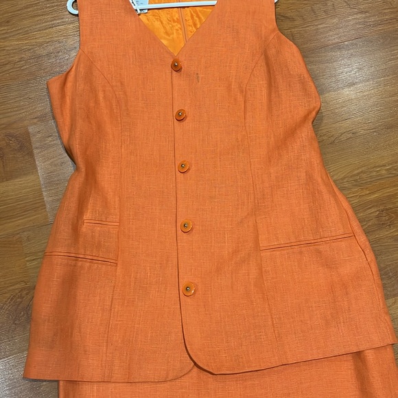 Ladies dress - Picture 11 of 11